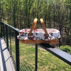 Longaberger 1998 small gathering basket